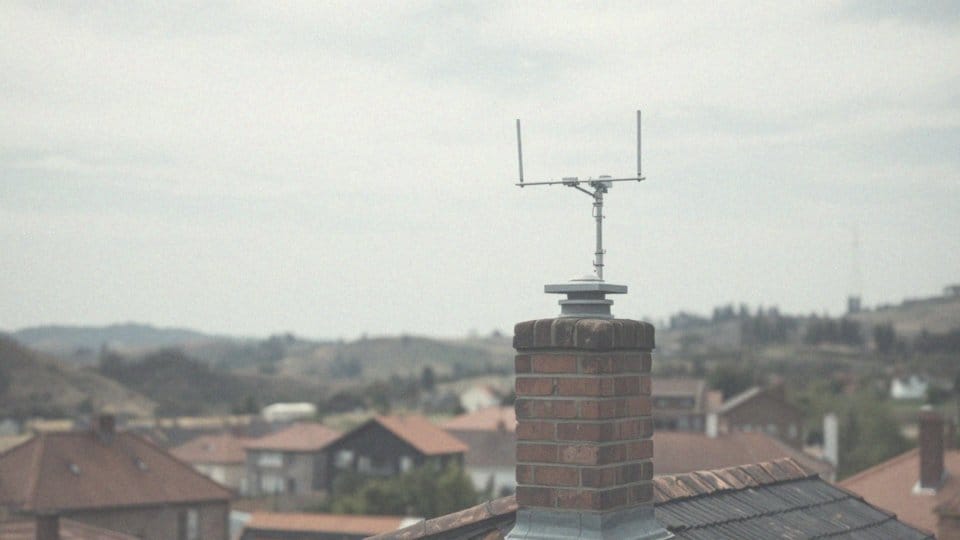 Jak ustawić antenę do odbioru telewizji naziemnej?