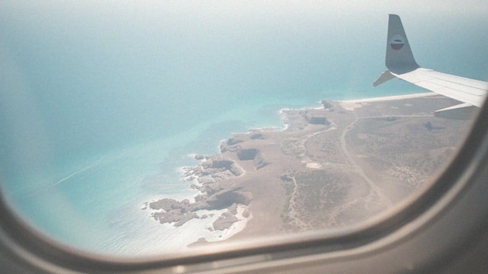 Sardynia loty bezpośrednie – jak dotrzeć do urokliwej wyspy?